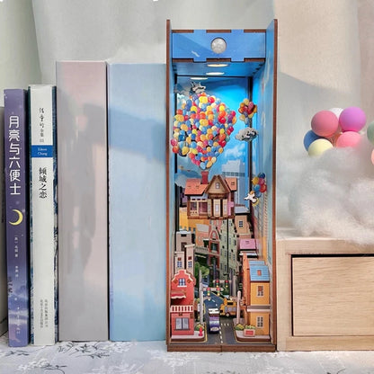 DIY Wooden Book Nook Shelf Insert Kits Miniature Balloon Town Famous Movie Bookends Doll Houses Toys Bookshelf Gifts Home Decor